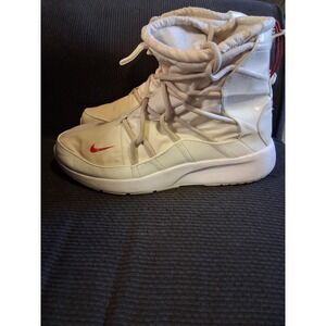 Nike Tanjun High Rise Women's Sneaker Boots Phantom Gym Red Desert Sand 10.5